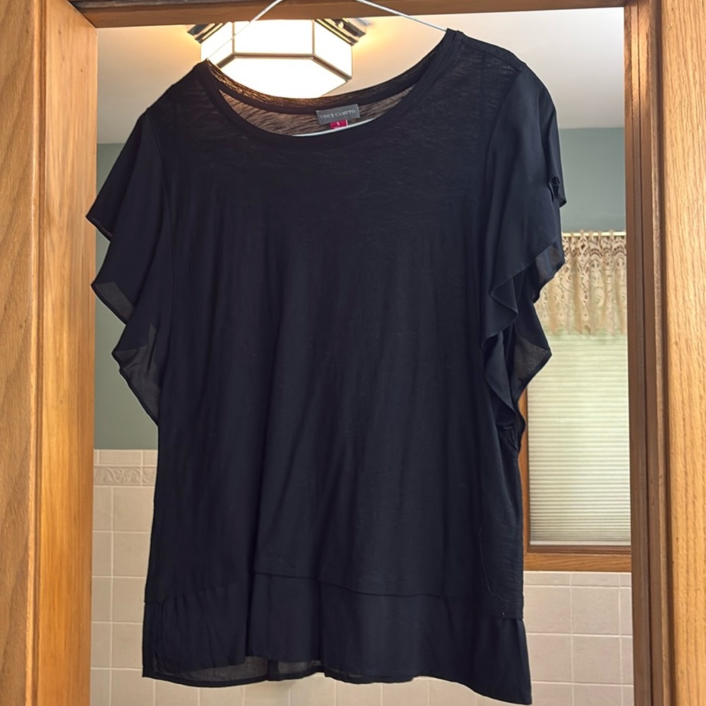 VINCE CAMUTO BLACK RUFFLE SLEEVE TOP - SMALL